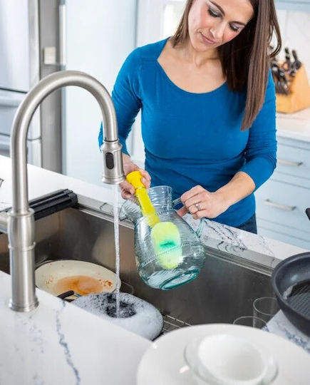 Scrub Daddy Kitchen Sponge for Dishes Yellow with Handle Dish Wand