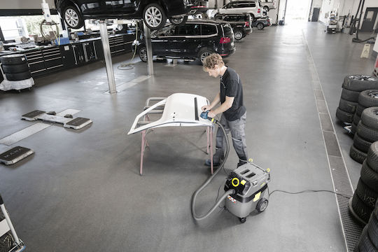 Karcher NT 30/1 Ap Te L Прахосмукачка За Течности / Твърди 1380W с Пластмаса Контейнер 30лт