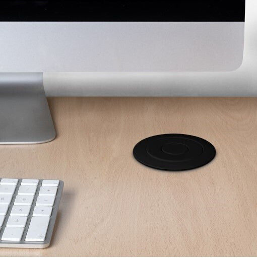 Emuca Τριπλή Χωνευτή Πρίζα Ρεύματος με 2 Θύρες USB με Καπάκι Μαύρη