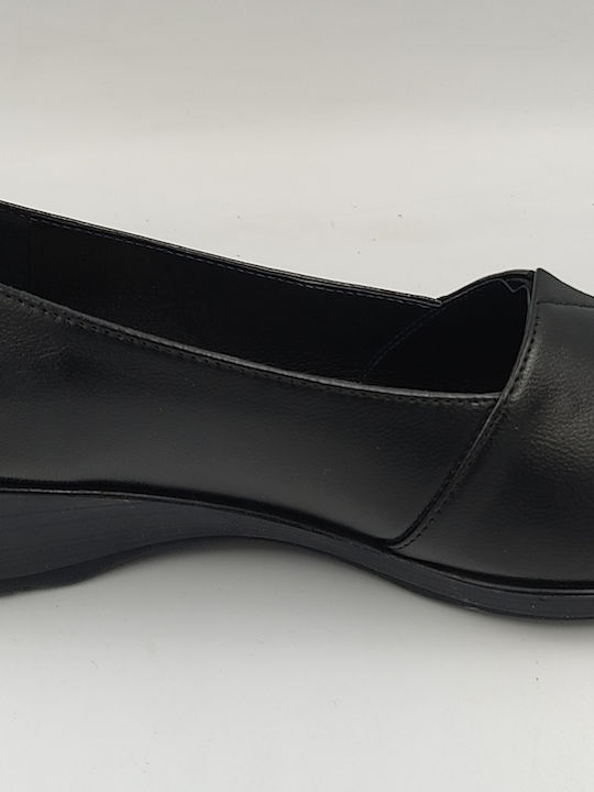 Leather Women's Moccasins in Black Color