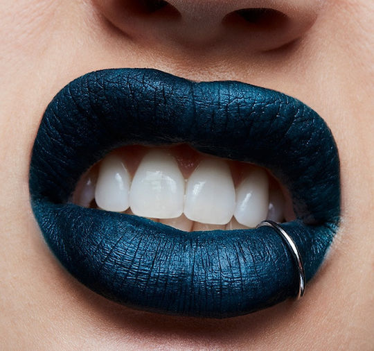 M.A.C Retro Matte Long Lasting Lichid Ruj Mat atitudine tânără 5ml