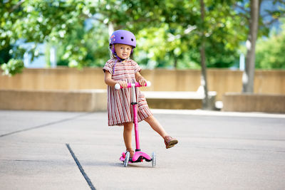 Micro Kids Scooter Mini2grow 3-Wheel with Seat for 12+ Months Fuchsia