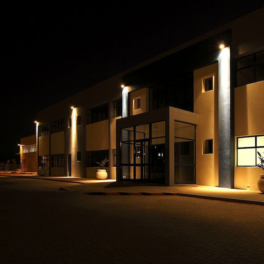 V-TAC Αδιάβροχος LED Προβολέας 20W Топло бяло 3000К IP65