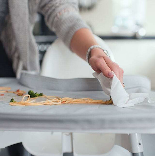 Tidy Tot Αδιάβροχη Ποδιά Σιλικόνης με Αυτοκόλλητο Bib & Tray Kit με Μανίκια Dove Grey