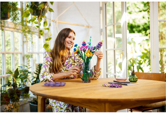 LEGO Botanical Collection Wildflower Bouquet for 18+ Years 939 Pieces