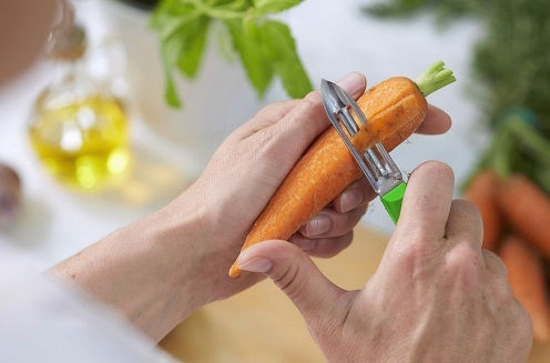 Opinel Fruit & Vegetable Peeler/Cleaner made of Stainless Steel