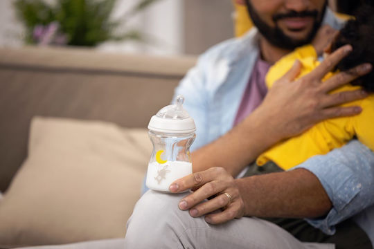 Chicco Glass Baby Bottle Natural Feeling Anti-colic with Silicone Teat for 0+ Months Grey 250ml