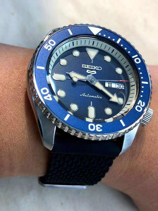 Seiko 5 Sports SKX Suits Style Ρολόι Αυτόματο με Καουτσούκ Λουράκι