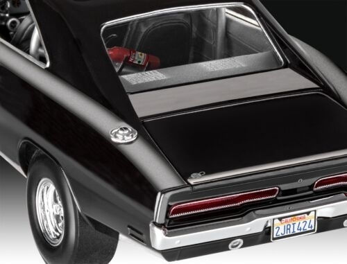 Revell Dominics 1970 Dodge Modeling Figure Black in Scale 1:25