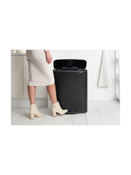 Brabantia Bo Κάδος Απορριμμάτων από Ανοξείδωτο Ατσάλι Matt Black με Πεντάλ 60lt