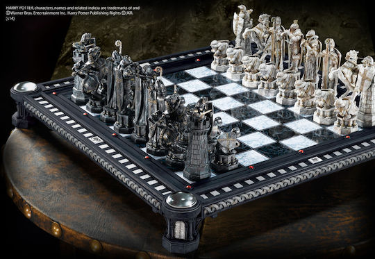 The Noble Collection Harry Potter: The Final Challenge Set Σκάκι από Ξύλο με Πιόνια 50.8x50.8cm