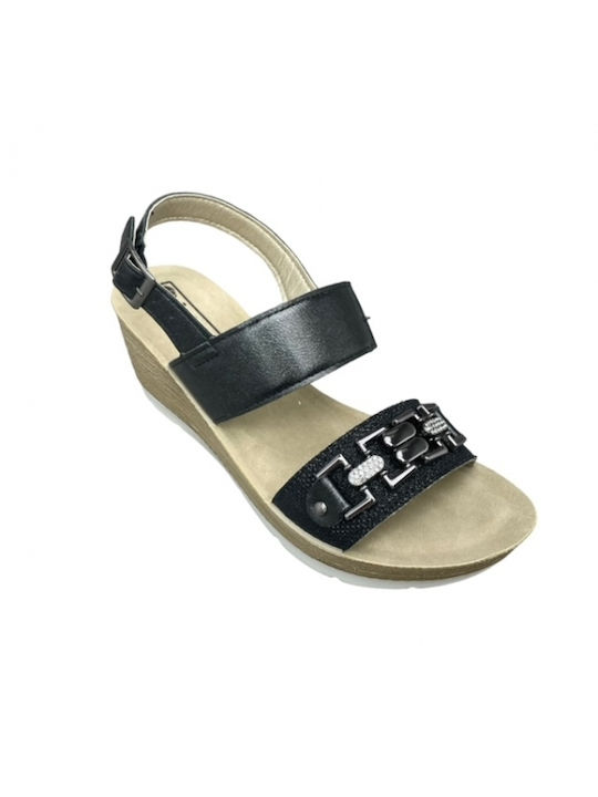 Inblu Women's Flat Sandals with Strap in Black Color