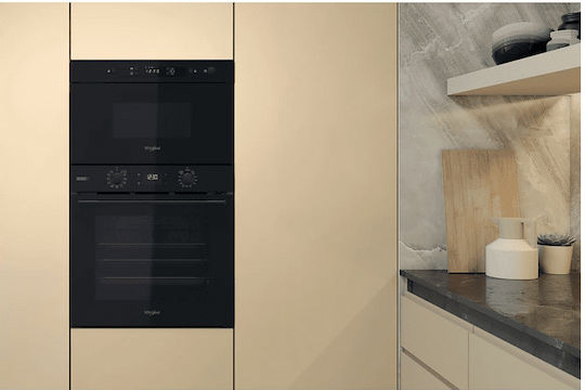 Whirlpool Built-in Microwave Oven 22lt Black