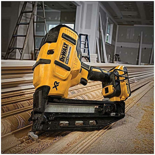 DEWALT Καρφωτικό Μπαταρίας DCN660D2 18V 2x2Ah για Καρφιά