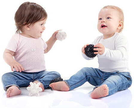 Tullo Sensory Black and White Balls with Sounds for 12+ Months