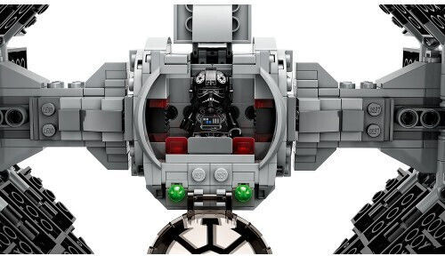 LEGO Star Wars Mandalorian Fang Fighter for Ages 9+ 957 Pieces