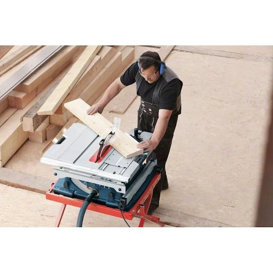 Bosch GTS 10 XC Дърводелски трион с мощност 2100W, Диаметър на диска за рязане 254мм и Скорост на рязане 3200обороти в минута