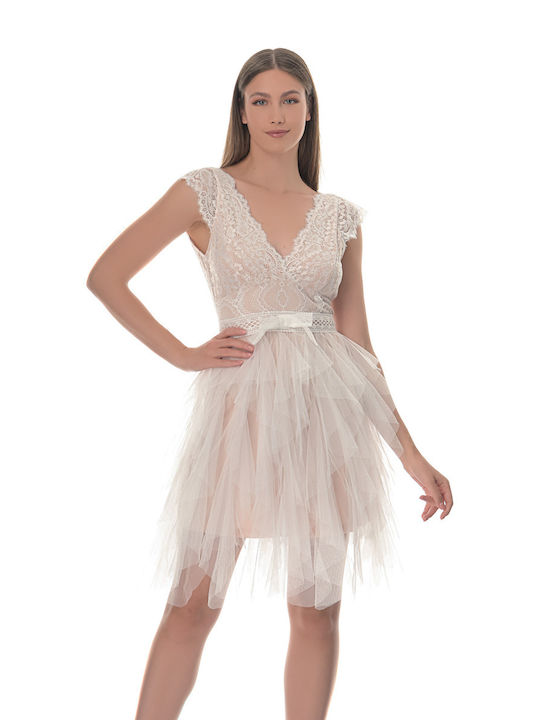 Short ecru lace and tulle dress