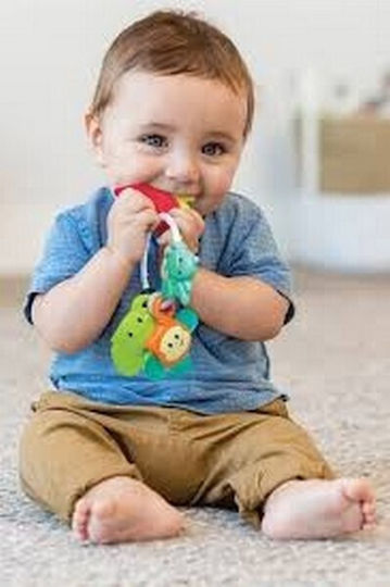 Infantino Safari Pals Teething Rattle for Teething from Plastic for 0 Months+