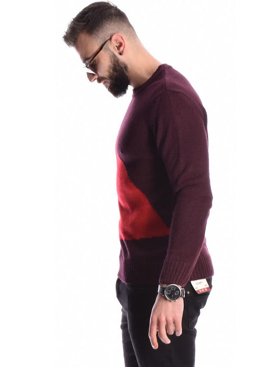 Red knitted sweater