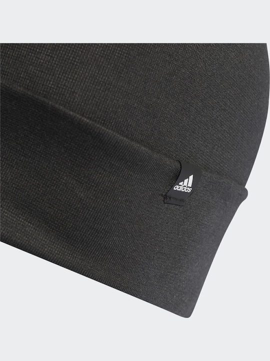 Performance Beanie Beanie Knitted in Black color