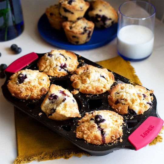 Lodge Φόρμα Ζαχαροπλαστικής για Cupcakes/Muffins από Αλουμίνιο 6 Θέσεων 32.23x17.93εκ.