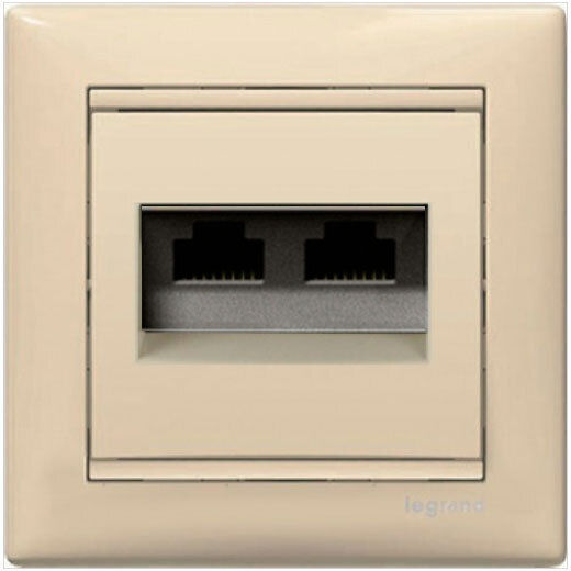 Legrand Valena Doppelter Netzsteckdose RJ45 ohne Rahmen Typ Cat6 in Beige Farbe 774147