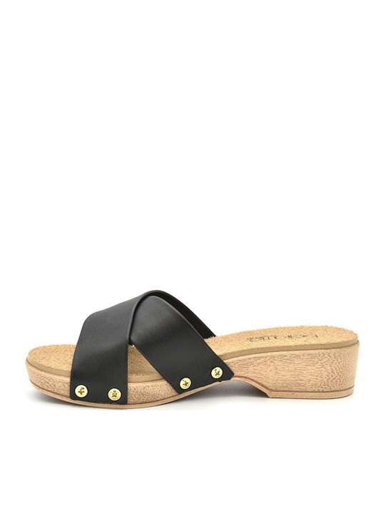 Women's Flat Sandals in Black Color