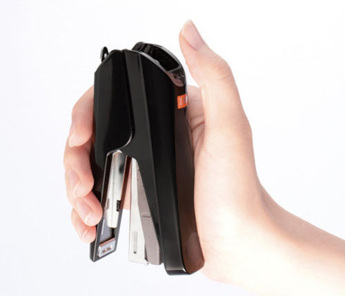 MAX MAX Hand Tool Stapler Black