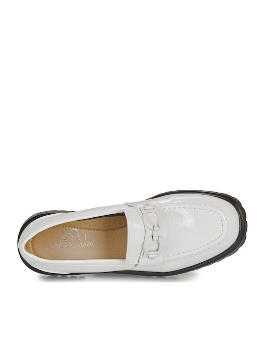 Women's Moccasins in Beige Color