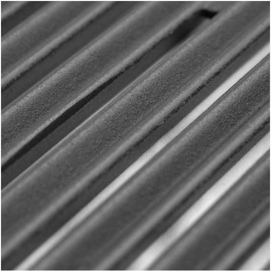 Broil King Baron 490 Gasgrill Gusseisen Rost 65.2cmx44.4cmcm mit 4 cm 12.4kW und Seitenbrenner