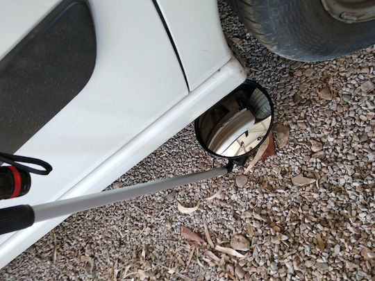 Doorado Accesorii de semnalizare Oglindă de inspecție pentru vehicule cu mâner extensibil și roată Ø22cm din Plastic