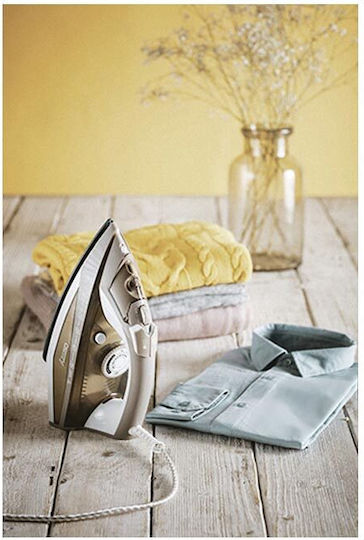 Camry CR-5018 CR5018 Steam Iron 3000W with Ceramic Plate and Continuous Steam Supply 40g/min