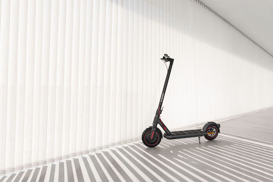 Xiaomi Scooter 4 Pro Електрически скутер с Максимална Скорост 25 км/ч и 45 км Автономия в Черен Цвят