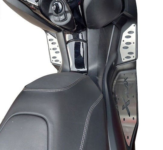 Moto Discovery Motorcycle Footpeg Protectors Yamaha X-MAX 300 Silver