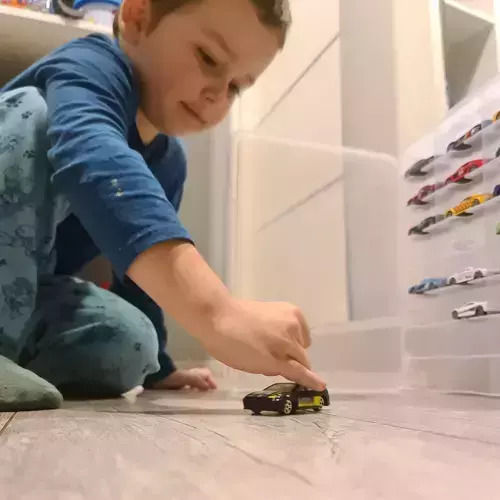 Kruzzel Pkw-Set 1:64 Für 3+ Jahre