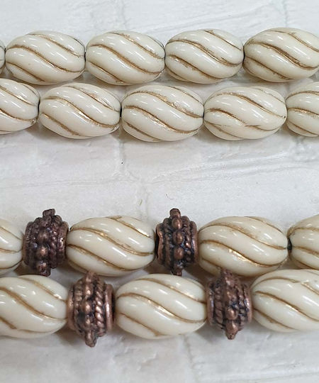 Roloi Komboloi Sorgenperlen aus Harz Länge 30cm Beige