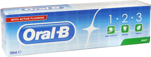 Oral-B 123 Fluoride Οδοντόκρεμα για Λεύκανση & Τερηδόνα Μέντα 100ml