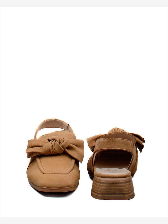 Women's Flat Sandals in Beige Color