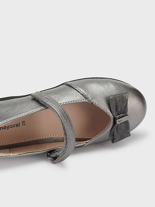 Mayoral Kids Leather Ballerinas with Hoop & Loop Closure Gray