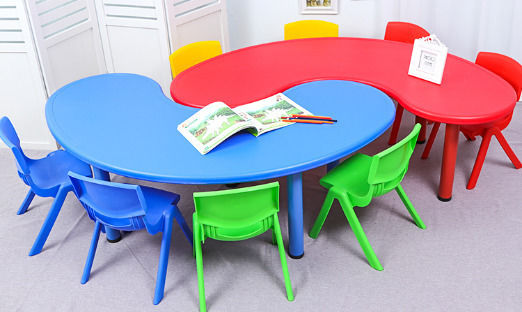 Kinder Tischset mit Stühlen aus Plastik Green ForAll