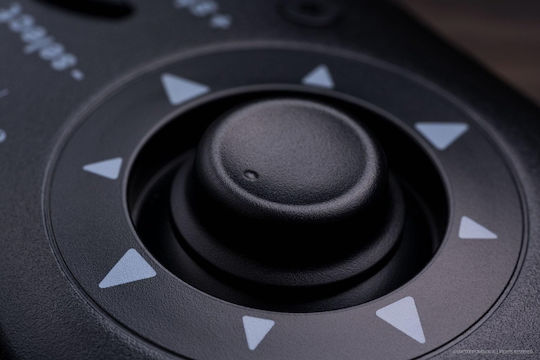 8Bitdo NEOGEO Ασύρματο Gamepad για Android / PC Μαύρο