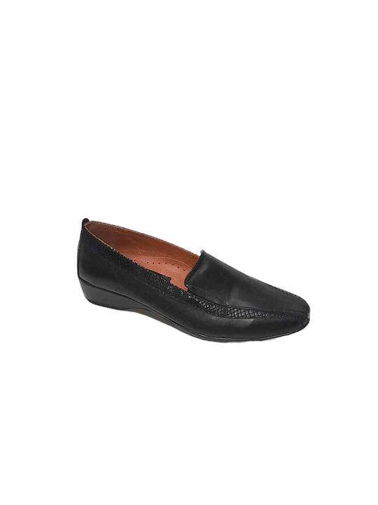 Gk Shoes Leather Women's Moccasins in Black Color