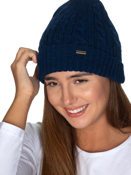 Beanie Beanie Knitted in Blue color