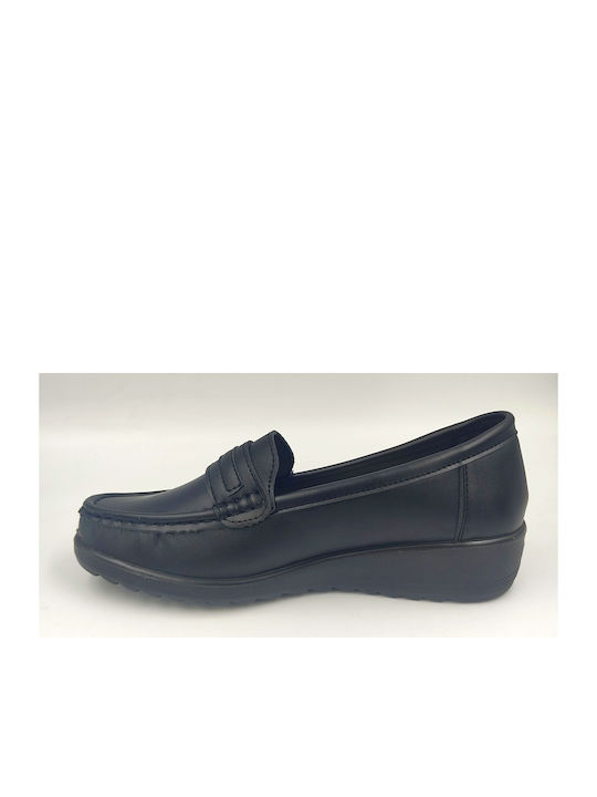 Blondie Women's Moccasins in Black Color