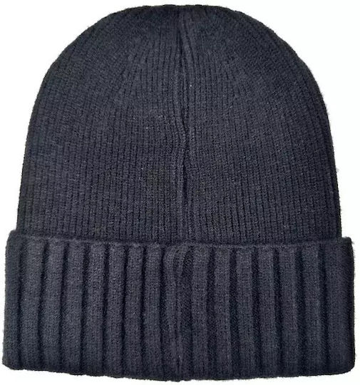 Beanie Beanie Knitted in Black color