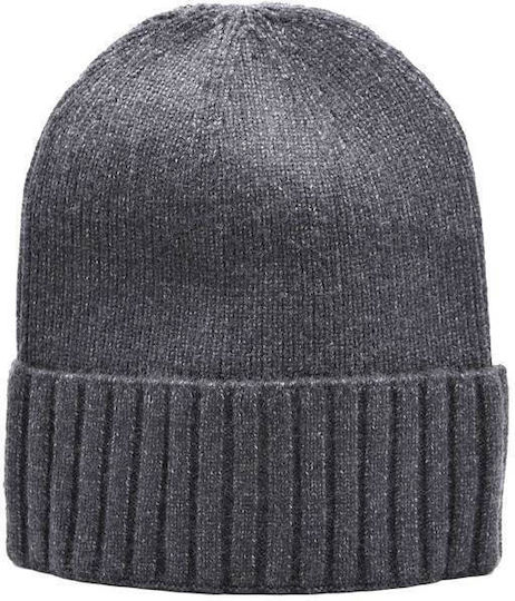 Beanie Beanie Knitted in Gray color
