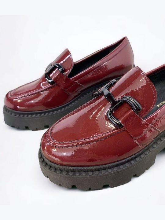 Basic Patent Leather Women's Loafers in Burgundy Color