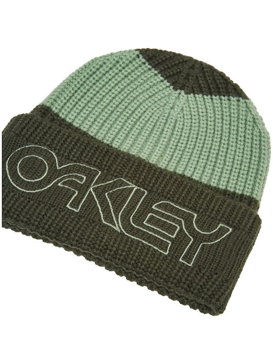 Beanie Unisex Beanie Knitted in Green color