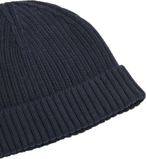 Red Label Beanie Unisex Beanie Knitted in Red color